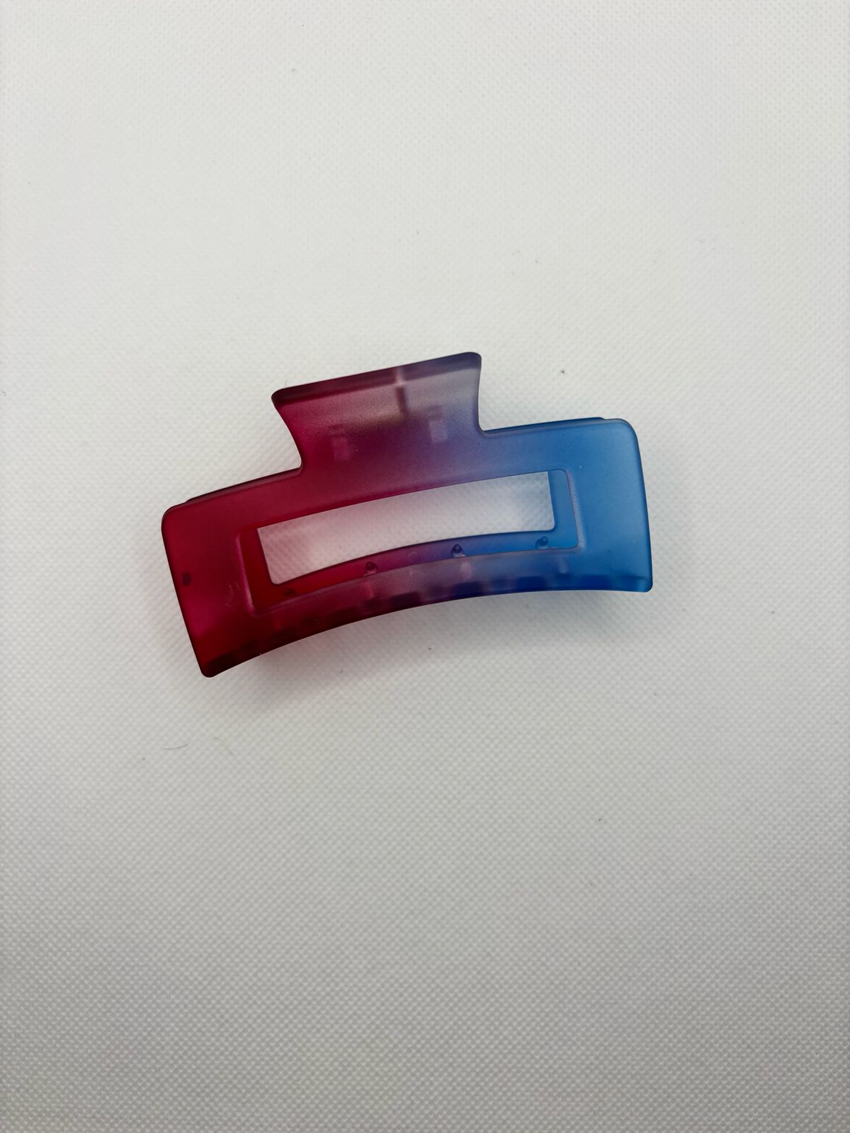 Blue and Red Gradient Claw