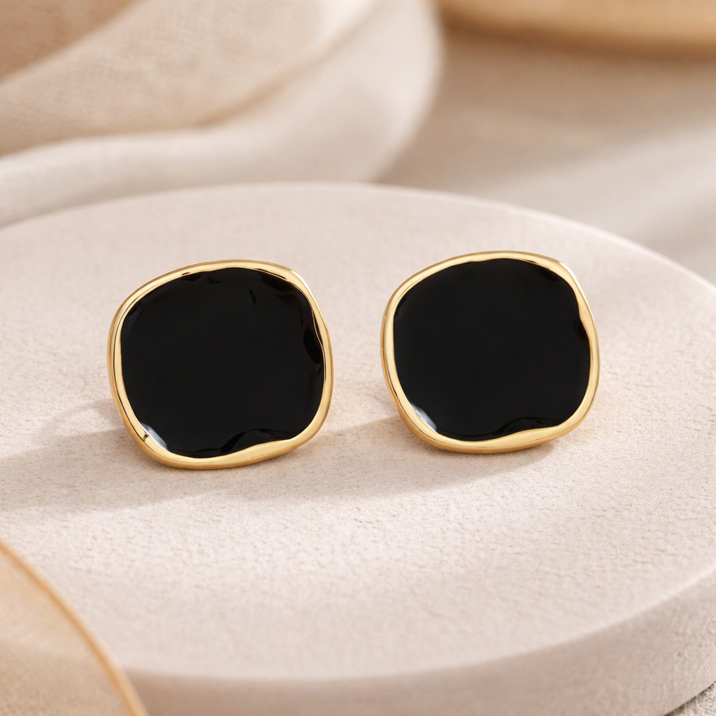 Black square Earrings