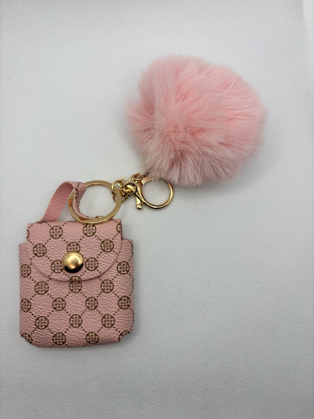 Earpods Bag Keychain _ Teapink with pompom