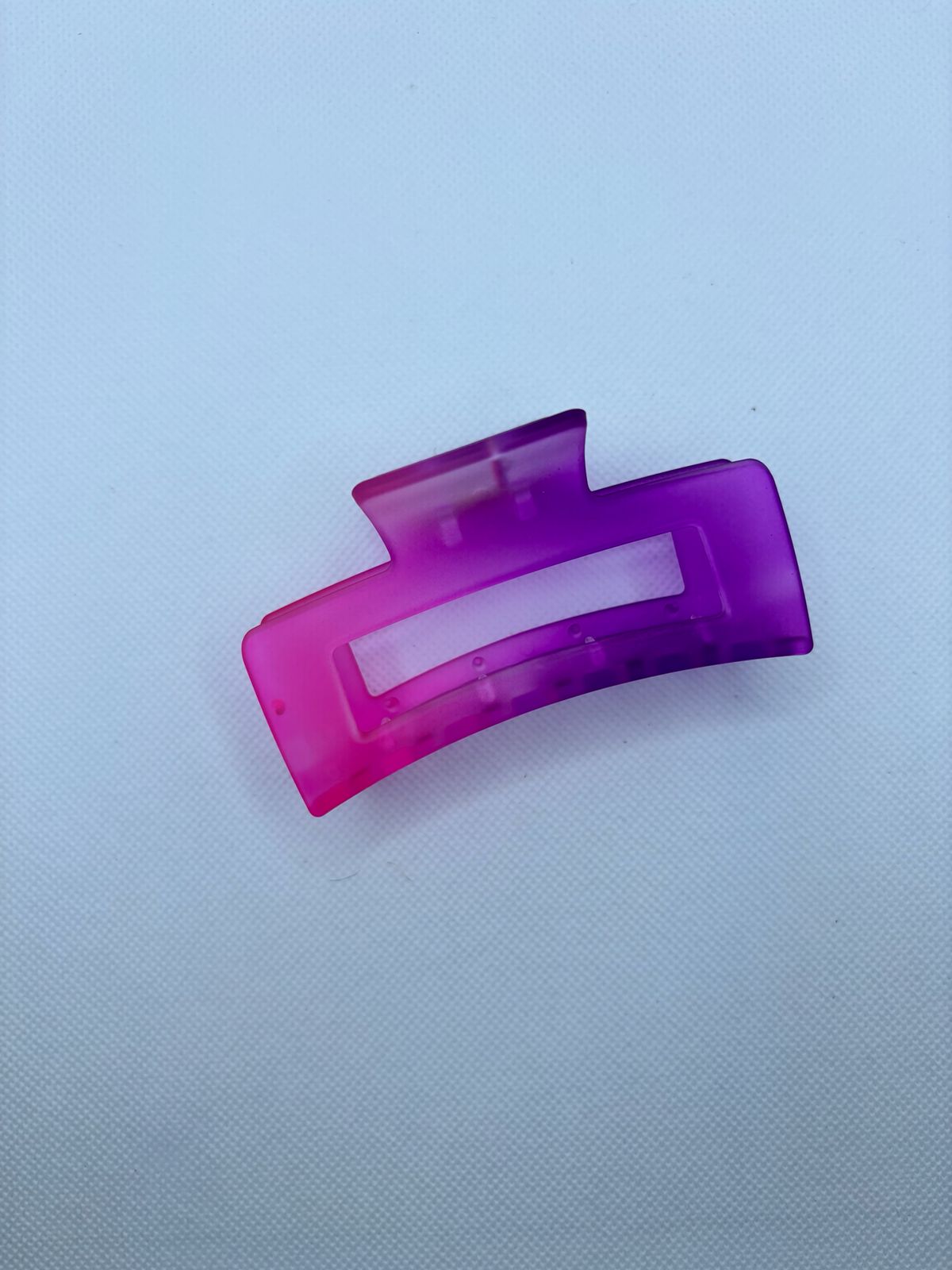 Purple and Pink Gradient Claw