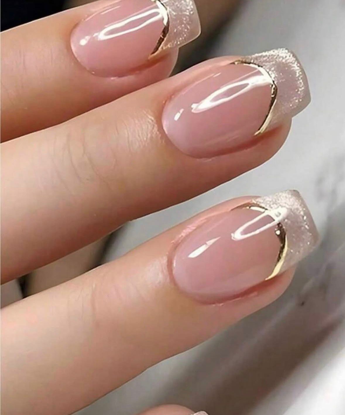 Gold Lined Glitter French Press-On Nails – Square Shape