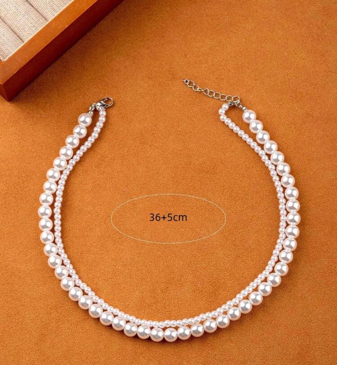 Double-layer pearl necklace