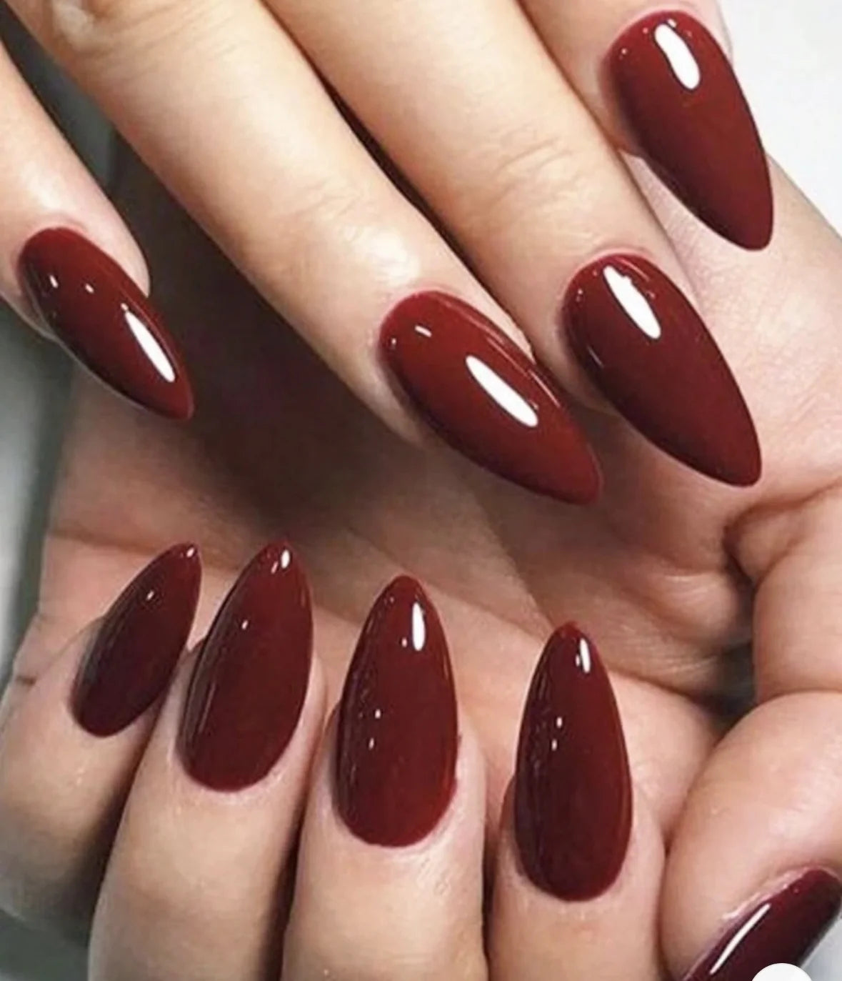 24 Pcs Almond Shape Burgundy Nails